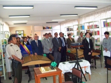 CEDEC-Biblioteca del CEM #8 en Quito  Proyecto UP GRADE